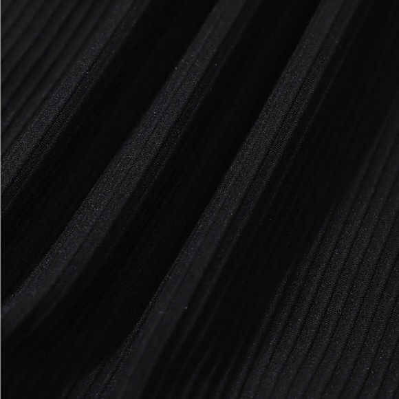 Berlook Contrast Trim Plus Size Bikini Set - Picture 5 of 6